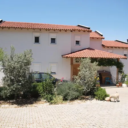 Гостевой дом Moonstone House