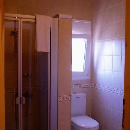 Гостевой дом Moonstone House *