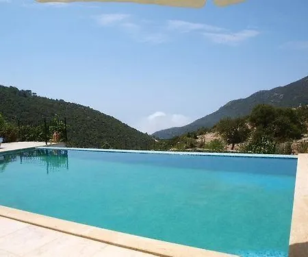 Moonstone House * Каш